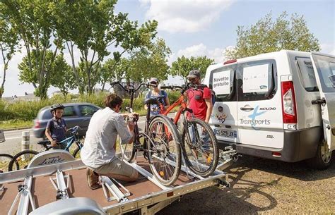 Pont de Saint Nazaire la navette pour les vélos de retour à partir du