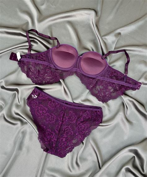 Dominant Lingerie Set Mor