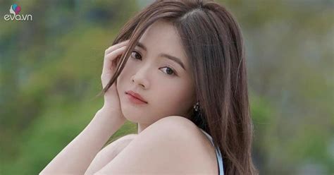 Hot girl ảnh thẻ ngày nào bị chê quê mùa giờ sang chảnh với đồ cúp ngực