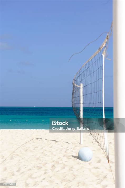 Beach Volleyball Ocean Scene Stock Photo - Download Image Now - Aruba ...