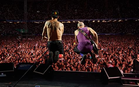 Após Foo Fighters Curitiba está se preparando para Red Hot Chili Peppers