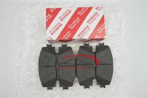 Genuine Toyota Prius Front Brake Pad Set Oem Ebay