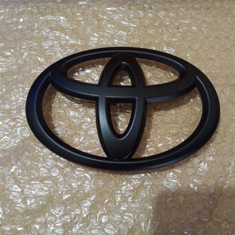 Emblem Logo Grill Depan Toyota Calya Hitam Dan Merah Shopee Indonesia