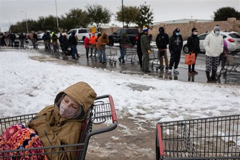 Photos Texans Grapple With Winter Storm Power Outages