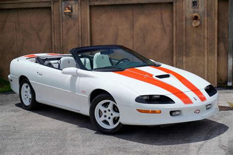 Descubrir 72 Imagen 1997 Camaro Z28 Convertible 30th Anniversary