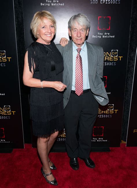 9 Hot Sexy Kim Hartman Bikini Pics