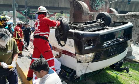 Fallecido Y 14 Heridos Por Volcadura De Combi En Insurgentes