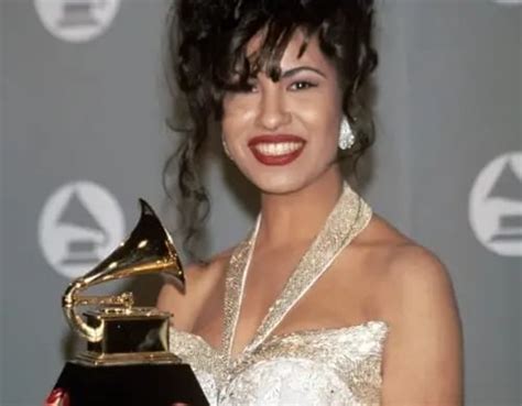 Así se vería Selena Quintanilla si hiciera un concierto en el 2023