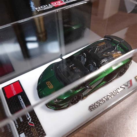 W02 アイドロン 143 ランボルギーニ アヴェンタドール Svj63 ロードスター 2019 メタリックグリーン メイクアップ