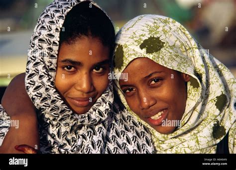 Mauritanian women - Nouakchott, MAURITANIA Stock Photo - Alamy