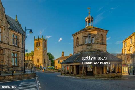 Market Cross Barnard Castle Photos and Premium High Res Pictures ...