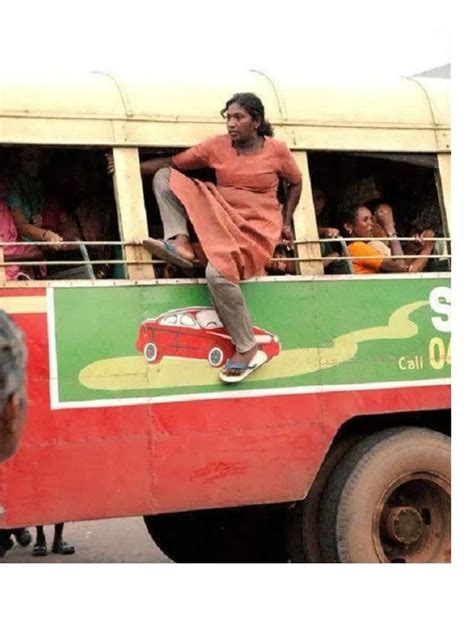 Aksi Cewek India Yang Kelewat Absurd Netizen Vrindavan Memang Beda Hot Liputan