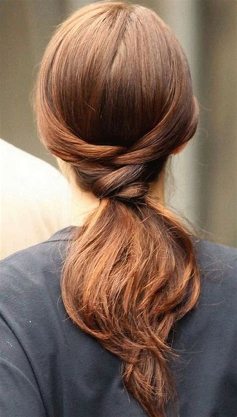 16 Simple Office Hairstyles for Women