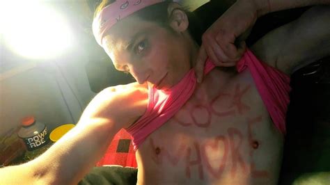 Makeup Wearing Slut Nude Pics XHamster