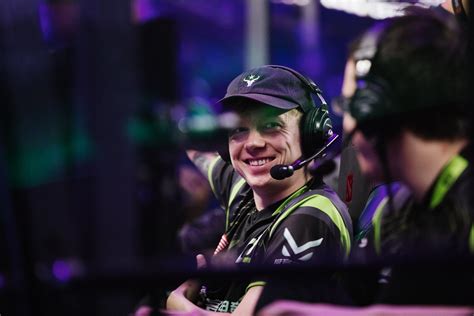 ppd announces  retirement  competitive dota   esports