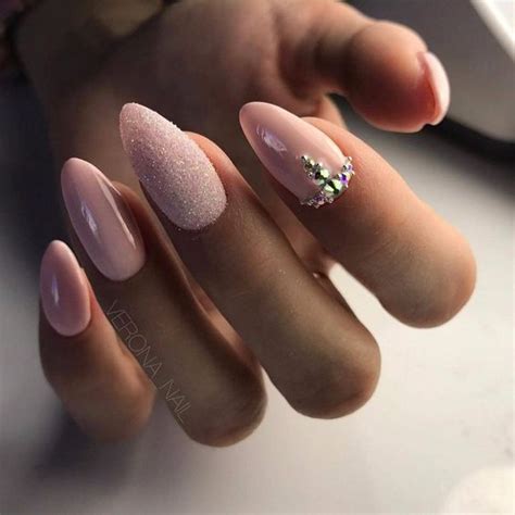 Be Owe Paznokcie Top Modnych Inspiracji Na Cielisty Manicure