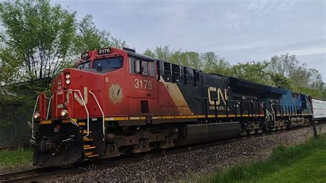 Cn W Gecx Unit And Dpu S Through New Haven Mi Youtube