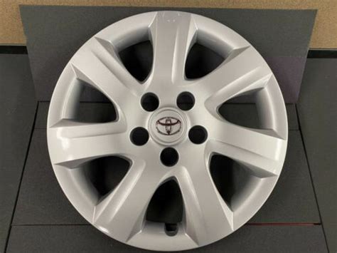 Toyota Camry Genuine Oem New Wheel Cover Hub Cap