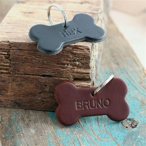 Más de 25 ideas increíbles sobre Personalised dog tags en Pinterest