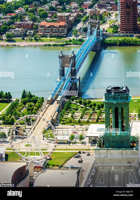 Historic bridge across the Ohio River in Cincinnati, OH Stock Photo - Alamy