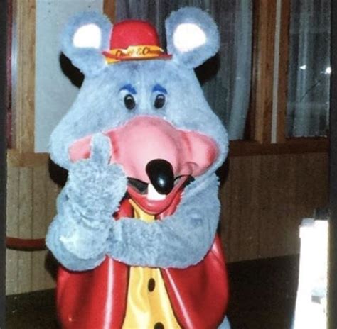 My Mom As The Chuck E Cheese Mascot In The 80s Roldschoolcool