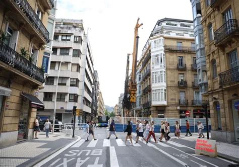 Las Calles Easo Y San Bartolom De Donostia Ganar N Espacio Para Los