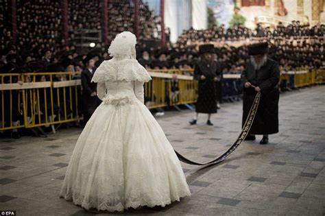 Hasidic Jewish Wedding Customs