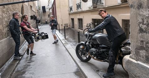 Tom Cruise Returns to Mission: Impossible 7 Set with Insane Motorcycle ...