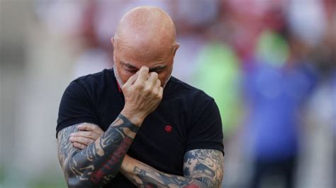 Arde Flamengo Los Hinchas Piden Por La Salida De Sampaoli Y Gritaron