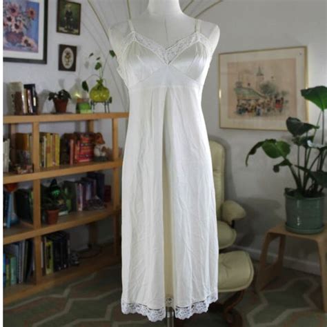 Unique Vintage Intimates Sleepwear Vintage White Slip Dress S Bridal Lingerie Cottagecore