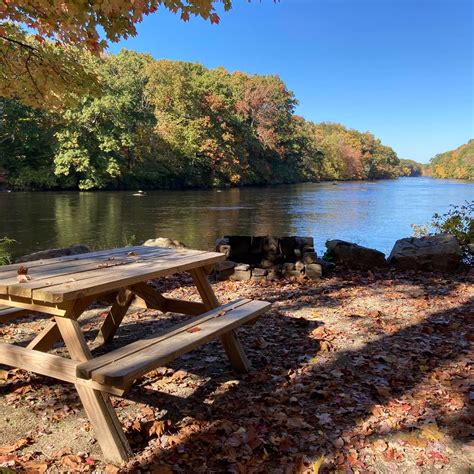 Hidden lakeshore at preston nature trails surprise local hikers 13