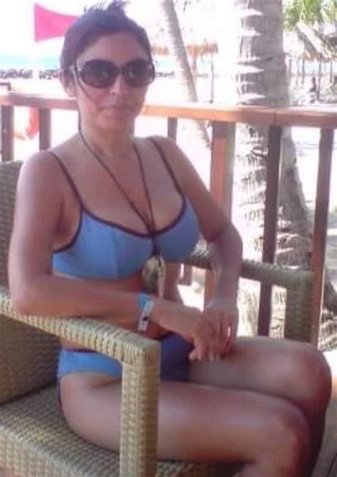 Name And More Pics Of This Hot Big Tits Milf 1365906 NameThatPorn