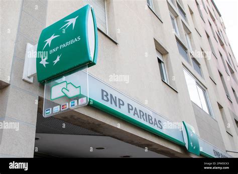 Lyon Aura France 04 24 2023 Bnp Paribas Logo Brand And Text Sign