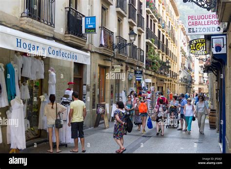 Donostia san sebastian old town hi-res stock photography and images - Alamy