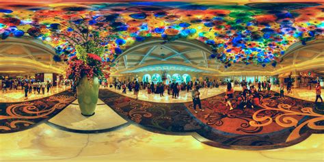 Bellagio Hotel Lobby With The Famous Chihuly Ceiling Las Flickr