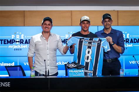 Grêmio comunica saída do vice de futebol do Clube Paulo Caleffi