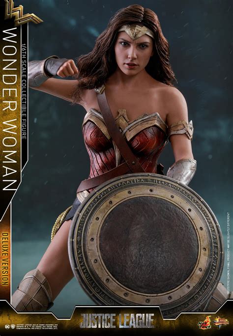 Justice League Wonder Woman Scale Figures By Hot Toys The Toyark News