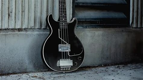 Gene Simmons And Gibson Unveil Limited Edition Eb 0 Bass A Rock Icons Signature Sound Insta