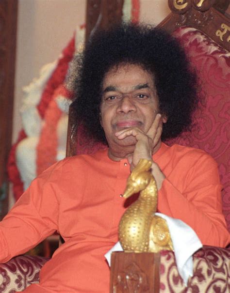 ultimate collection   spectacular sathya sai baba images