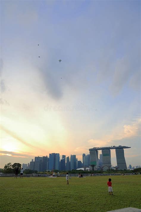 Singapore CBD City Skyline View from Marina Barrage. Editorial Stock Photo - Image of singapore ...