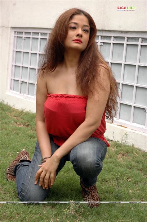 Kiran Rathod Hot Kannada Hot Actress