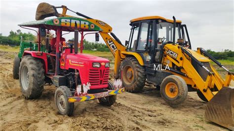 Mahindra Di Power Plus Tractor With Fully Loaded Trolley John