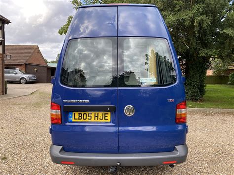 2005 VW Transporter T5 2 5 TDi 130 LWB AUTOMATIC High Top Camper Van 2