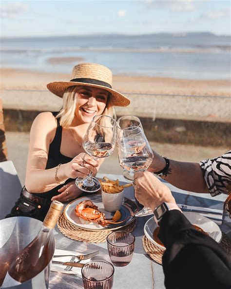 The Noisy Lobster Avon Beach | Christchurch, Dorset