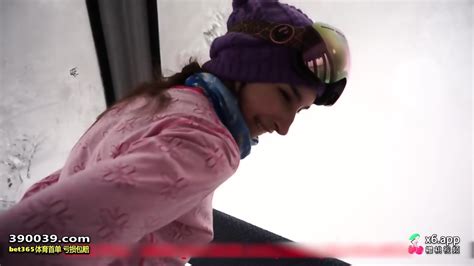 Public Anal Sex In Ski Lift Ass Creampie
