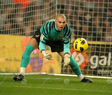 Victor Valdes of Barcelona editorial image. Image of victor - 17875850