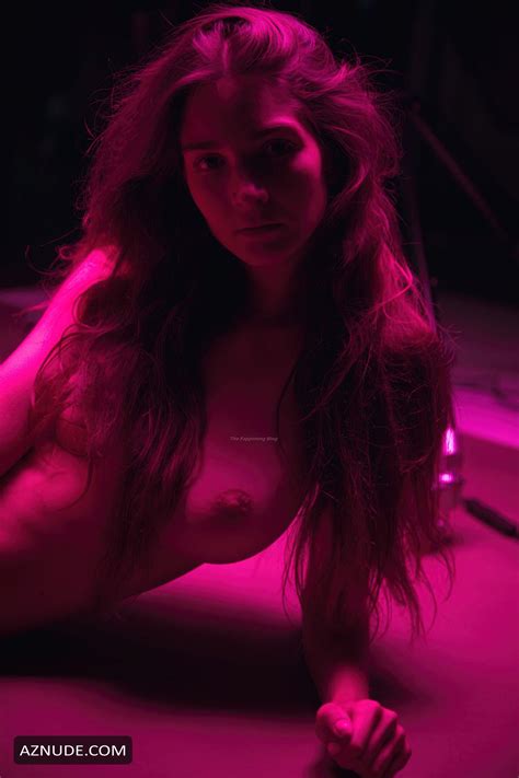 Lina Lorenza Nude Sexy Photoshoot Showing Off Her Hot Boobs AZNude