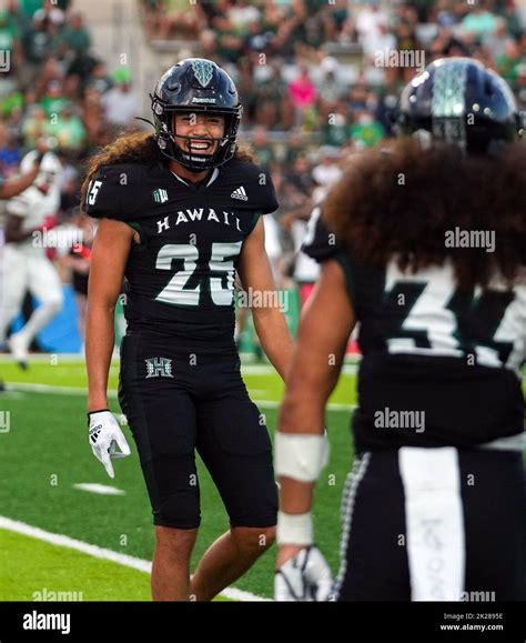 17 De Agosto De 2022 Hawaii Rainbow Warriors Defensive Back Matagi