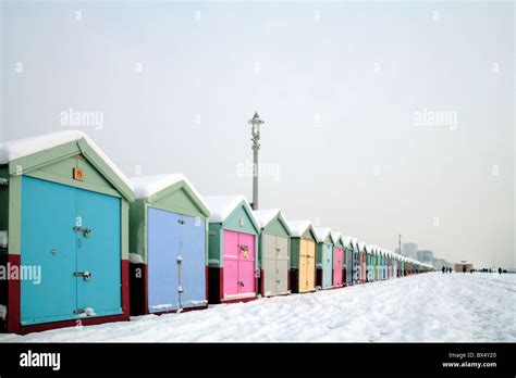 brighton beach huts Stock Photo - Alamy