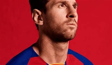 Barcelona Club Catalán Presentó Su Nueva Camiseta De Cara A La Próxima Temporada 2019 20